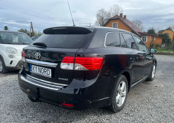 Toyota Avensis cena 54900 przebieg: 130886, rok produkcji 2014 z Sanok małe 301